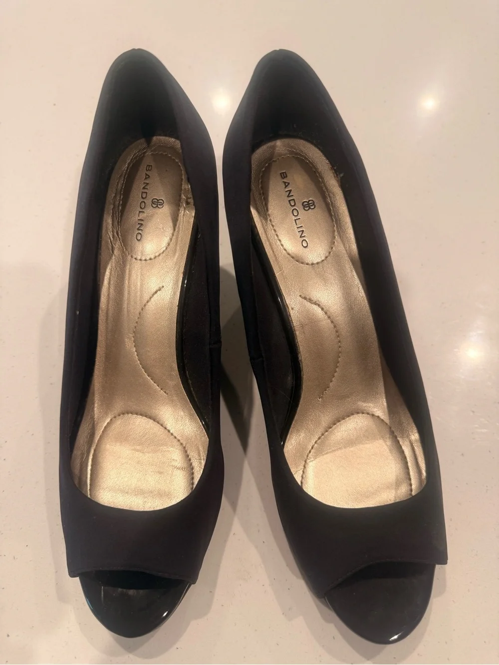 Bandolino sleek navy